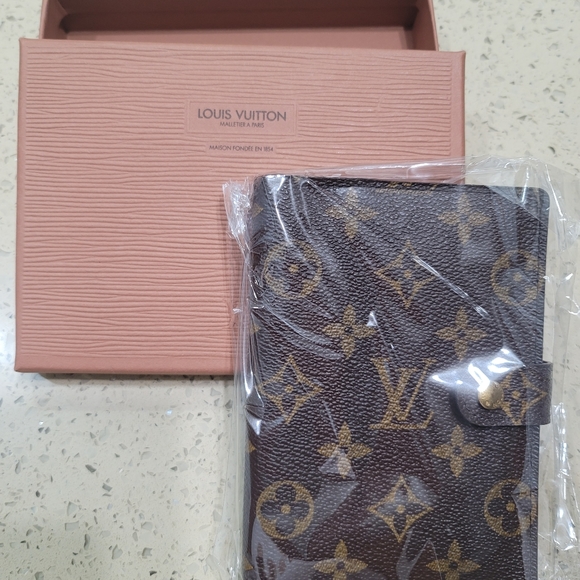 LV Mono Agenda Planner - Picture 13 of 13